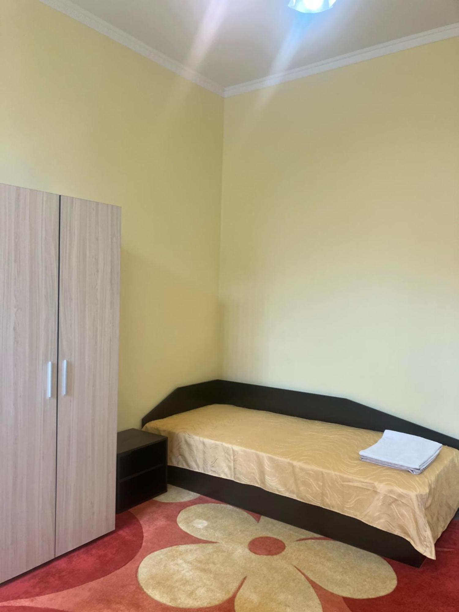 Hostel Rayska Yabalka Varna Exterior foto
